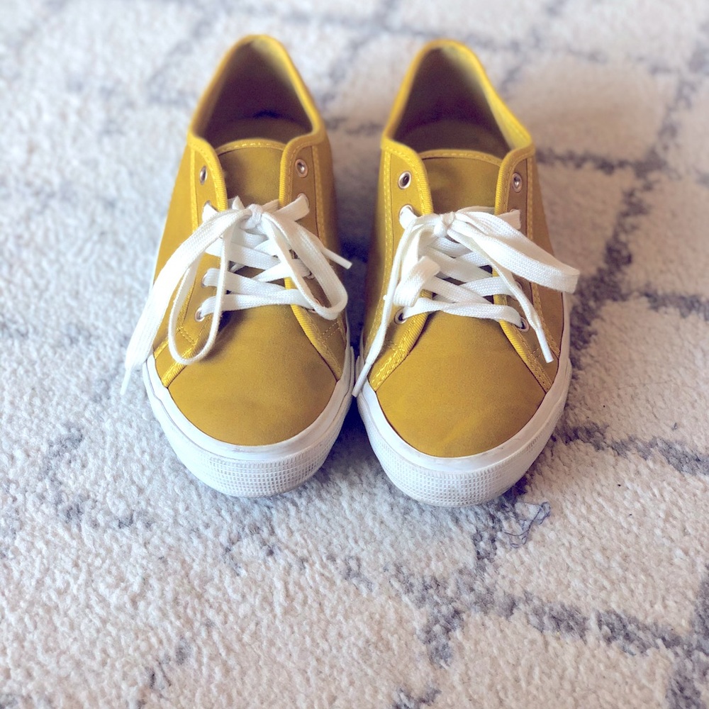 Old Navy Sneakers
